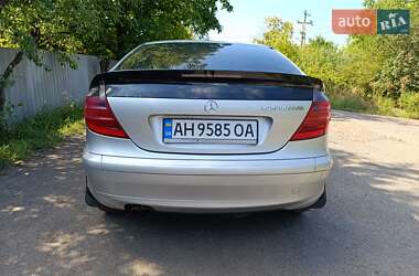 Купе Mercedes-Benz C-Class 2003 в 