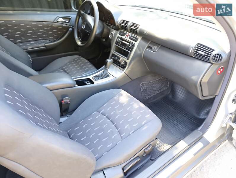 Купе Mercedes-Benz C-Class 2003 в Славянске