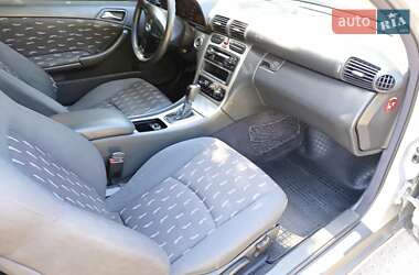 Купе Mercedes-Benz C-Class 2003 в 