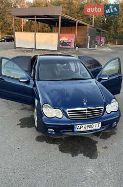 Седан Mercedes-Benz C-Class 2004 в 