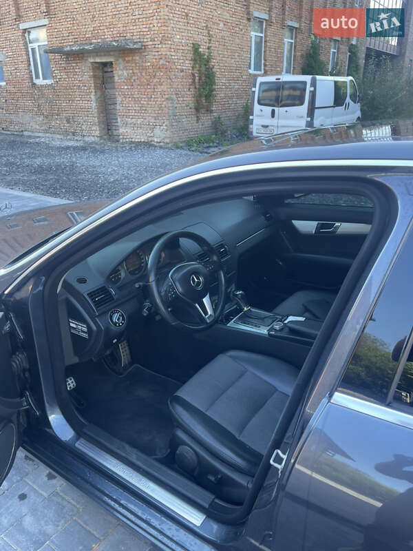 Седан Mercedes-Benz C-Class 2007 в Старокостянтинові