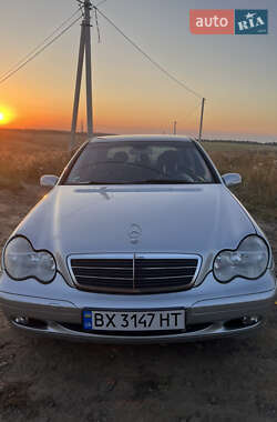 Седан Mercedes-Benz C-Class 2003 в 