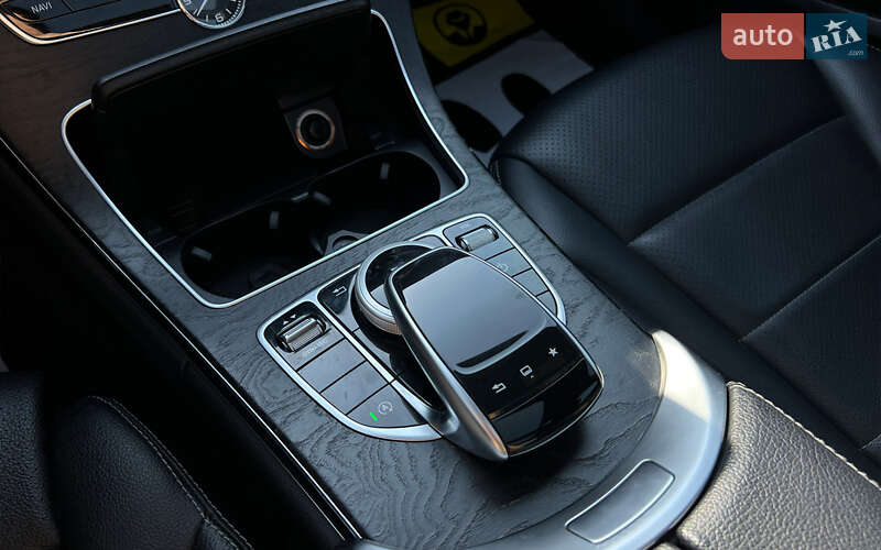 Седан Mercedes-Benz C-Class 2016 в Львове