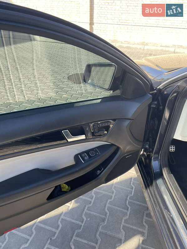 Купе Mercedes-Benz C-Class 2011 в Киеве фото 16 Купе Mercedes-Benz C-Class 2011 в Киеве