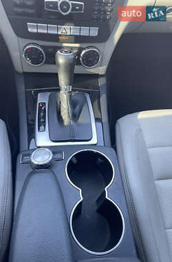 Купе Mercedes-Benz C-Class 2011 в 