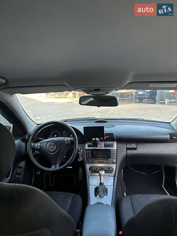 Седан Mercedes-Benz C-Class 2006 в Луцьку фото 15 Седан Mercedes-Benz C-Class 2006 в Луцьку