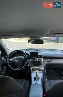 Седан Mercedes-Benz C-Class 2006 в 