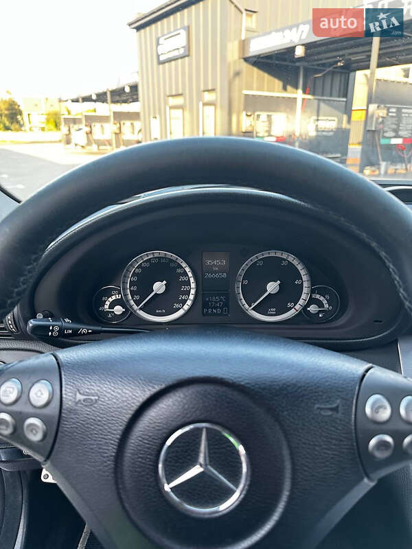Седан Mercedes-Benz C-Class 2006 в Луцке