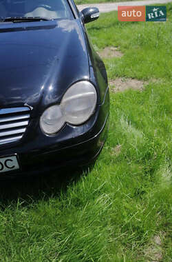Седан Mercedes-Benz C-Class 2003 в 