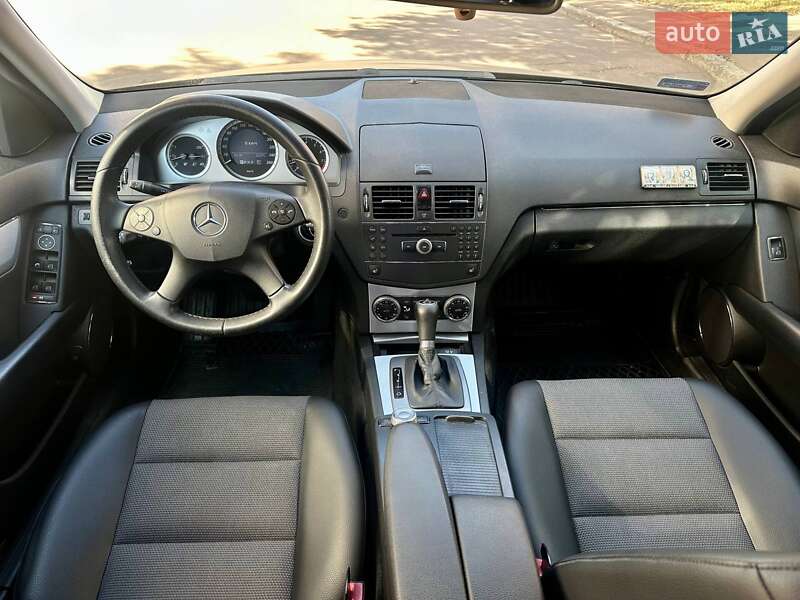 Седан Mercedes-Benz C-Class 2008 в Одессе