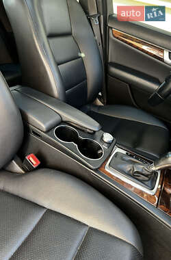 Седан Mercedes-Benz C-Class 2011 в 
