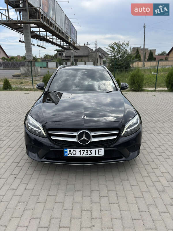 Mercedes-Benz C-Class 2018