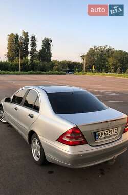 Седан Mercedes-Benz C-Class 2000 в 