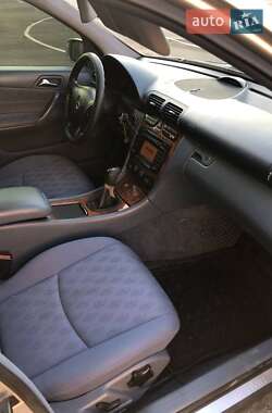 Седан Mercedes-Benz C-Class 2000 в 