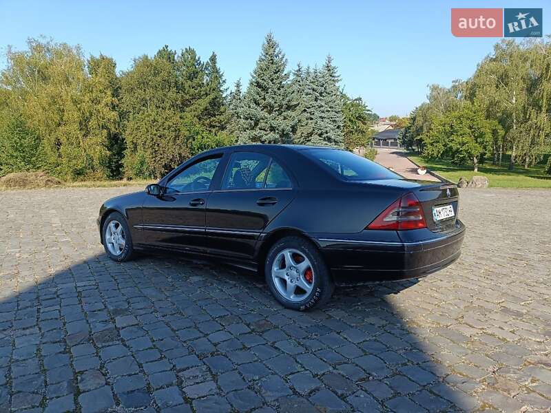 Седан Mercedes-Benz C-Class 2000 в Барановке