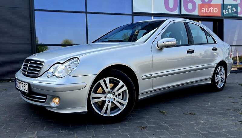 Седан Mercedes-Benz C-Class 2005 в Ивано-Франковске