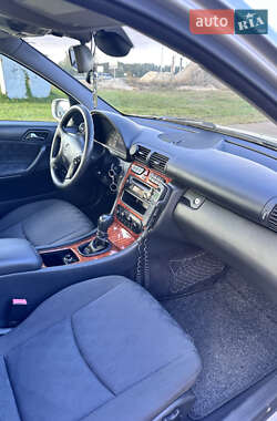 Седан Mercedes-Benz C-Class 2001 в 