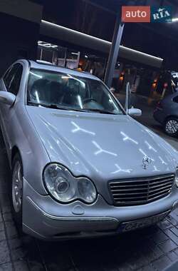 Седан Mercedes-Benz C-Class 2001 в Черкассах