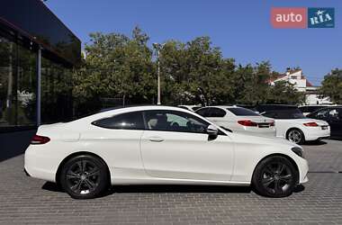 Купе Mercedes-Benz C-Class 2016 в 
