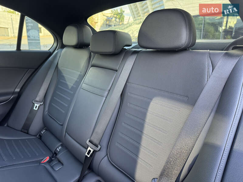 Седан Mercedes-Benz C-Class 2023 в Києві фото 20 Седан Mercedes-Benz C-Class 2023 в Києві