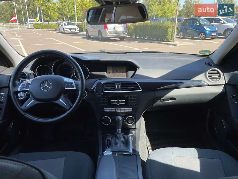 Универсал Mercedes-Benz C-Class 2013 в Киеве фото 20 Универсал Mercedes-Benz C-Class 2013 в Киеве
