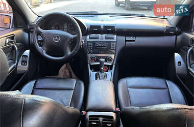 Універсал Mercedes-Benz C-Class 2004 в 