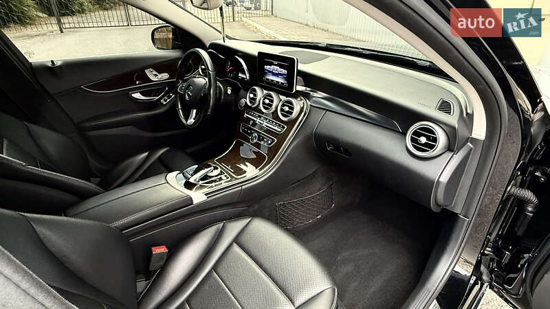 Седан Mercedes-Benz C-Class 2015 в Запорожье