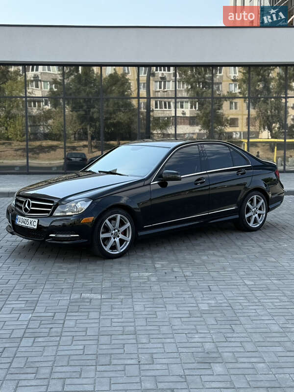 Седан Mercedes-Benz C-Class 2013 в 