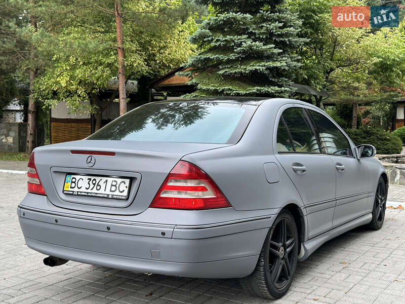 Седан Mercedes-Benz C-Class 2005 в Дрогобичі