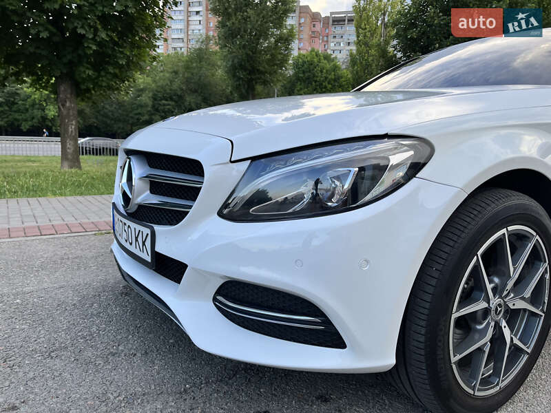 Седан Mercedes-Benz C-Class 2014 в Киеве
