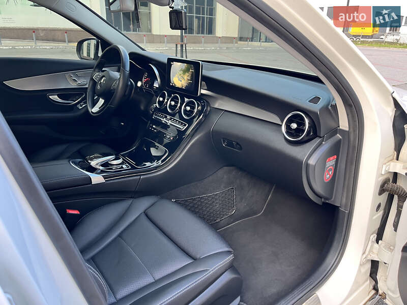 Седан Mercedes-Benz C-Class 2014 в Киеве