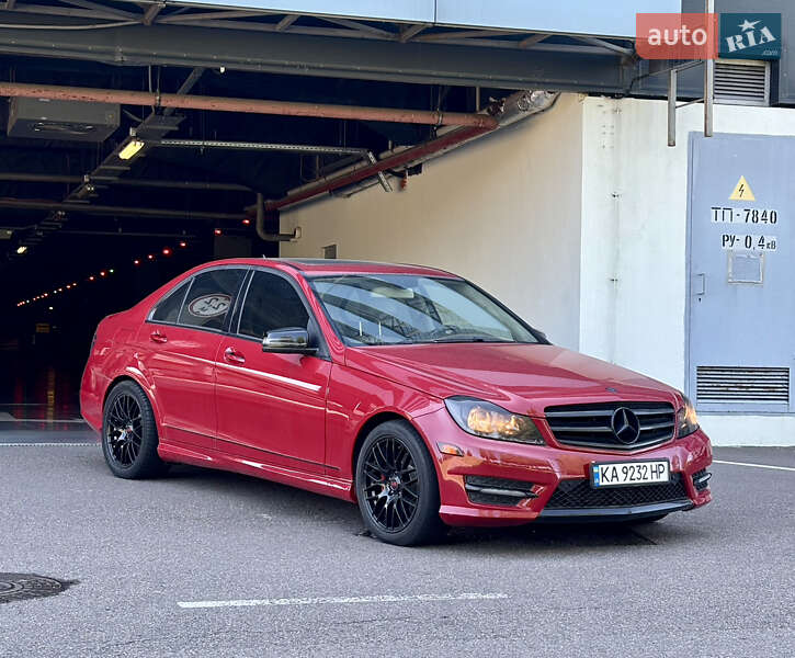 Седан Mercedes-Benz C-Class 2014 в Киеве