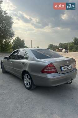 Седан Mercedes-Benz C-Class 2003 в 