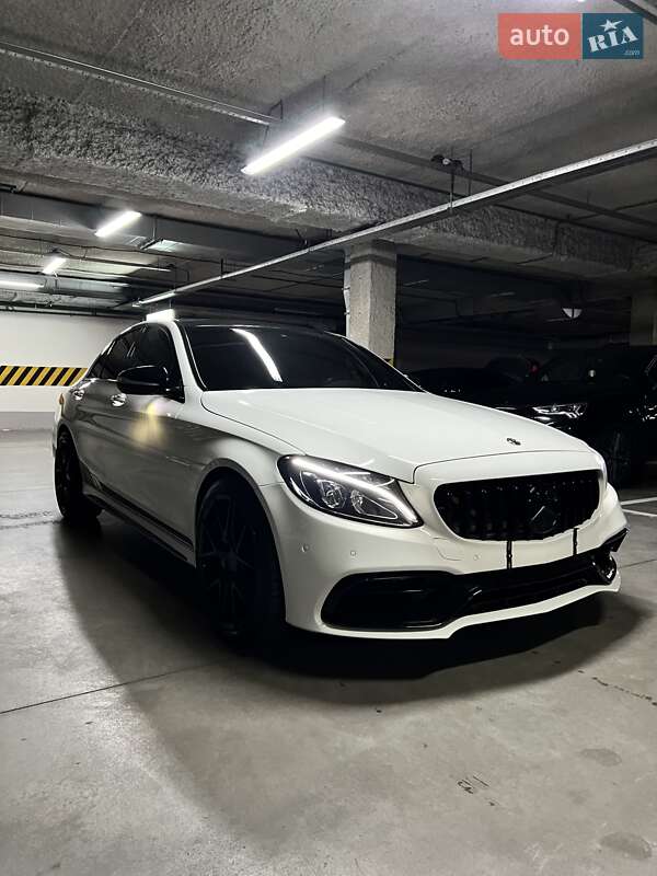 Седан Mercedes-Benz C-Class 2015 в Киеве