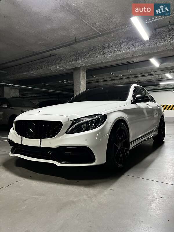 Седан Mercedes-Benz C-Class 2015 в Киеве