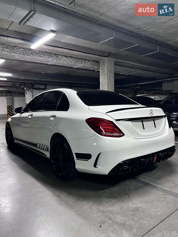 Седан Mercedes-Benz C-Class 2015 в Киеве