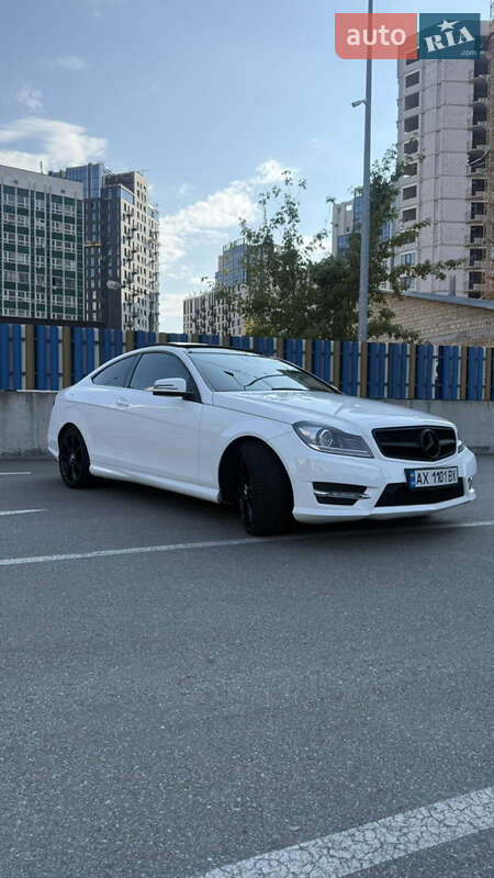 Купе Mercedes-Benz C-Class 2012 в Харькове