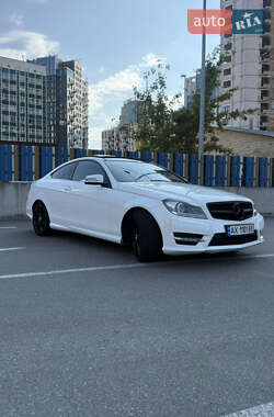 Купе Mercedes-Benz C-Class 2012 в 