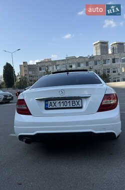 Купе Mercedes-Benz C-Class 2012 в 
