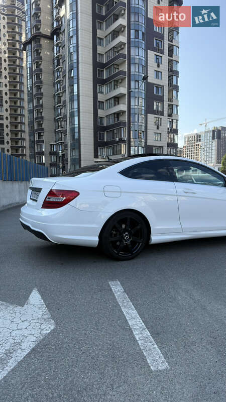 Купе Mercedes-Benz C-Class 2012 в Харькове