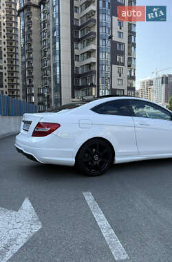 Купе Mercedes-Benz C-Class 2012 в 