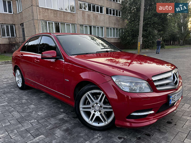 Mercedes-Benz C-Class 2010