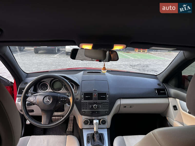 Седан Mercedes-Benz C-Class 2010 в Кривому Розі фото 16 Седан Mercedes-Benz C-Class 2010 в Кривому Розі