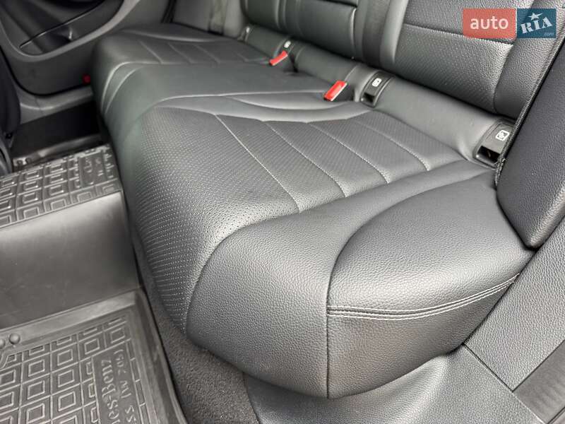 Універсал Mercedes-Benz C-Class 2016 в Тернополі