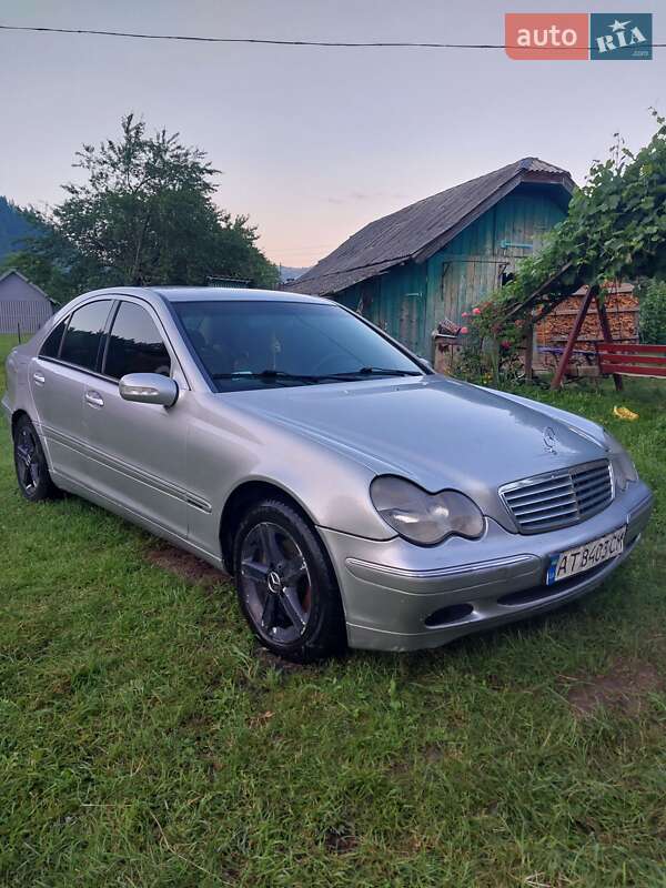 Седан Mercedes-Benz C-Class 2000 в Ивано-Франковске