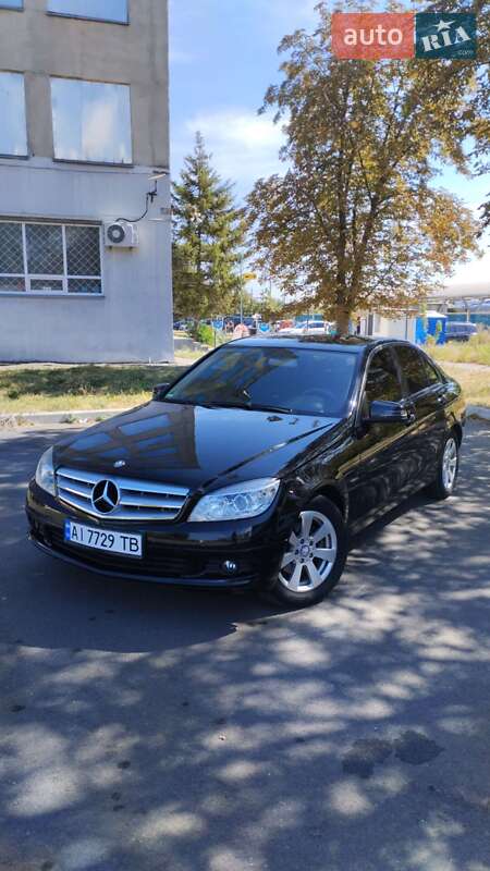 Mercedes-Benz C-Class 2010