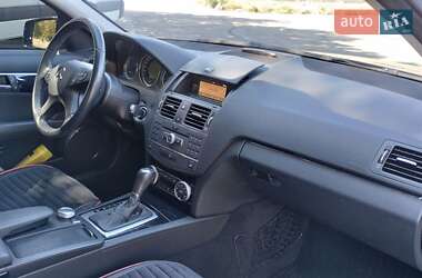 Седан Mercedes-Benz C-Class 2010 в 