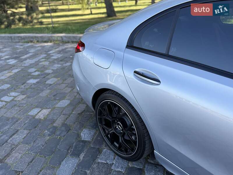 Седан Mercedes-Benz C-Class 2024 в Киеве