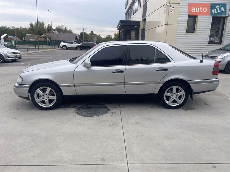 Седан Mercedes-Benz C-Class 1995 в Бердичеве