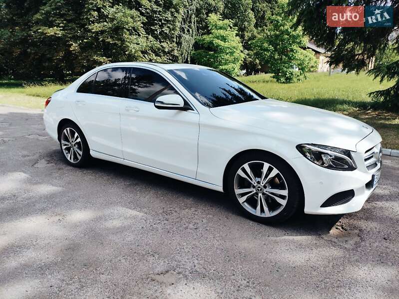 Mercedes-Benz C-Class 2017